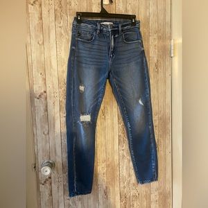 KanCan High rise medium destructed skinny jeans size 25 / 2 KanCan for Maurice's